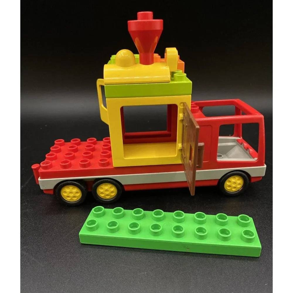 Lego Duplo Vehicle Truck Red Grey Fire Brigade Set 2691 & Misc Blocks LOT 8